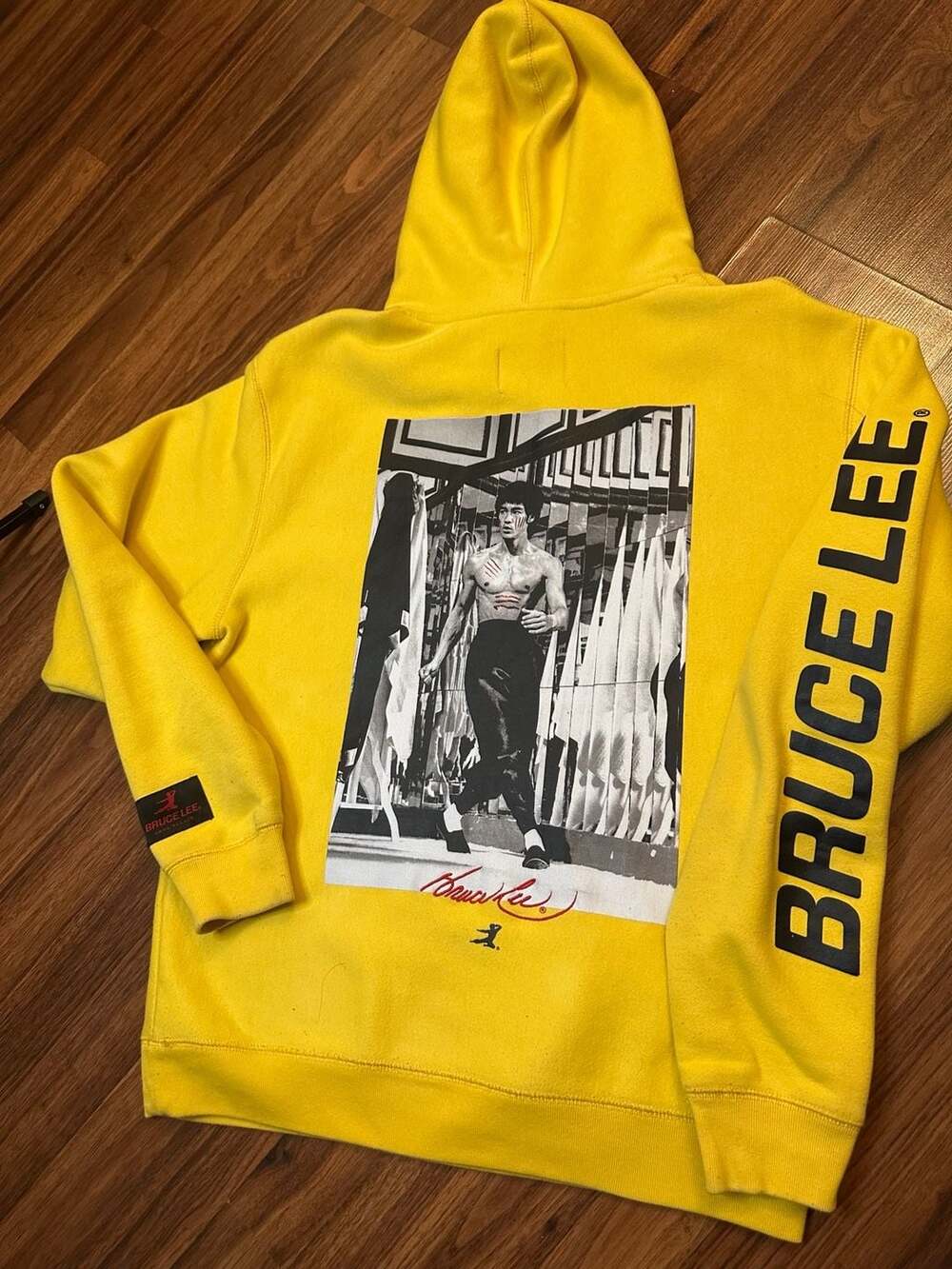 Bruce Lee Shoe Palace Yellow Legend Graphic Hoodie Size L